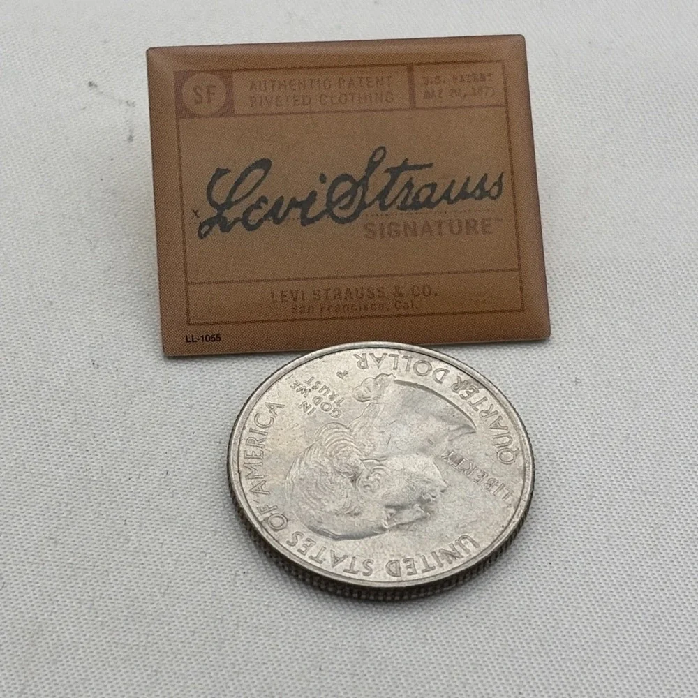 Levi Strauss Signature Jeans Clothing Company Lapel Hat Pin